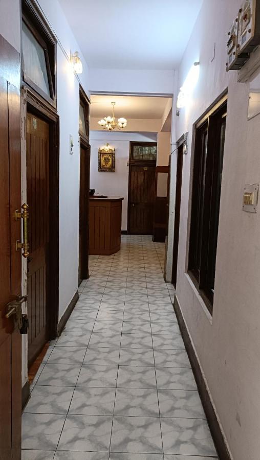 Hotel Sansar Shimla Zewnętrze zdjęcie