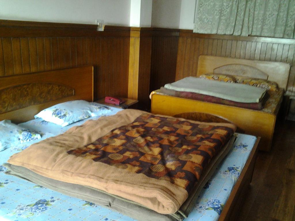 Hotel Sansar Shimla Pokój zdjęcie
