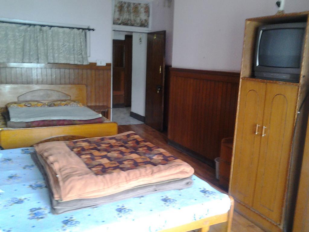 Hotel Sansar Shimla Pokój zdjęcie